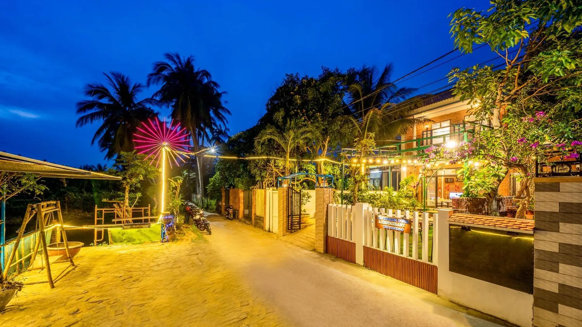 Riverside Dorm And Restaurant Hoi An Vietnam